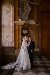 Sesja ślubna w Pałacu Opactwa Cystersów w Lubiążu