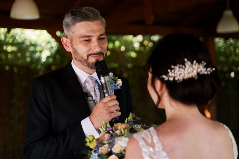 Co musisz wiedzieć o ślubie w plenerze?